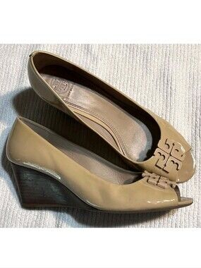 Tory Burch Beige Patent Leather Wedge Lowell Peep-Toe Pumps 9.5